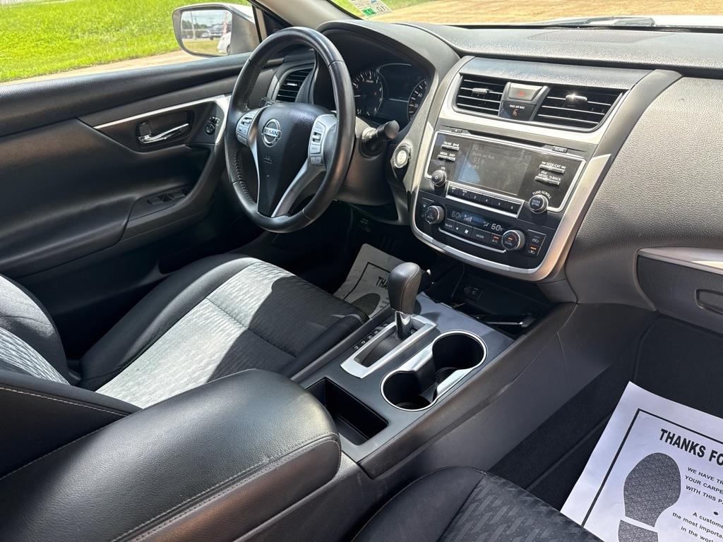 Nissan Altima 2017.5 2.5 SV Sedan 2017