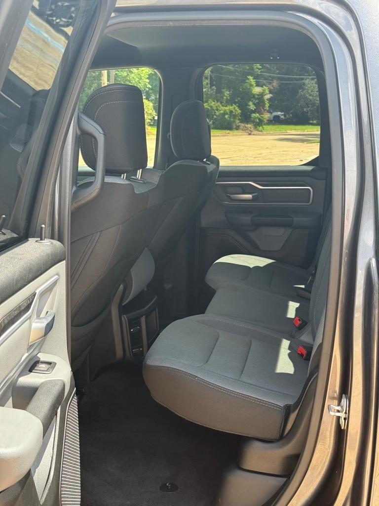 RAM 1500 Lone Star 4x2 Quad Cab 6'4" Box 2021