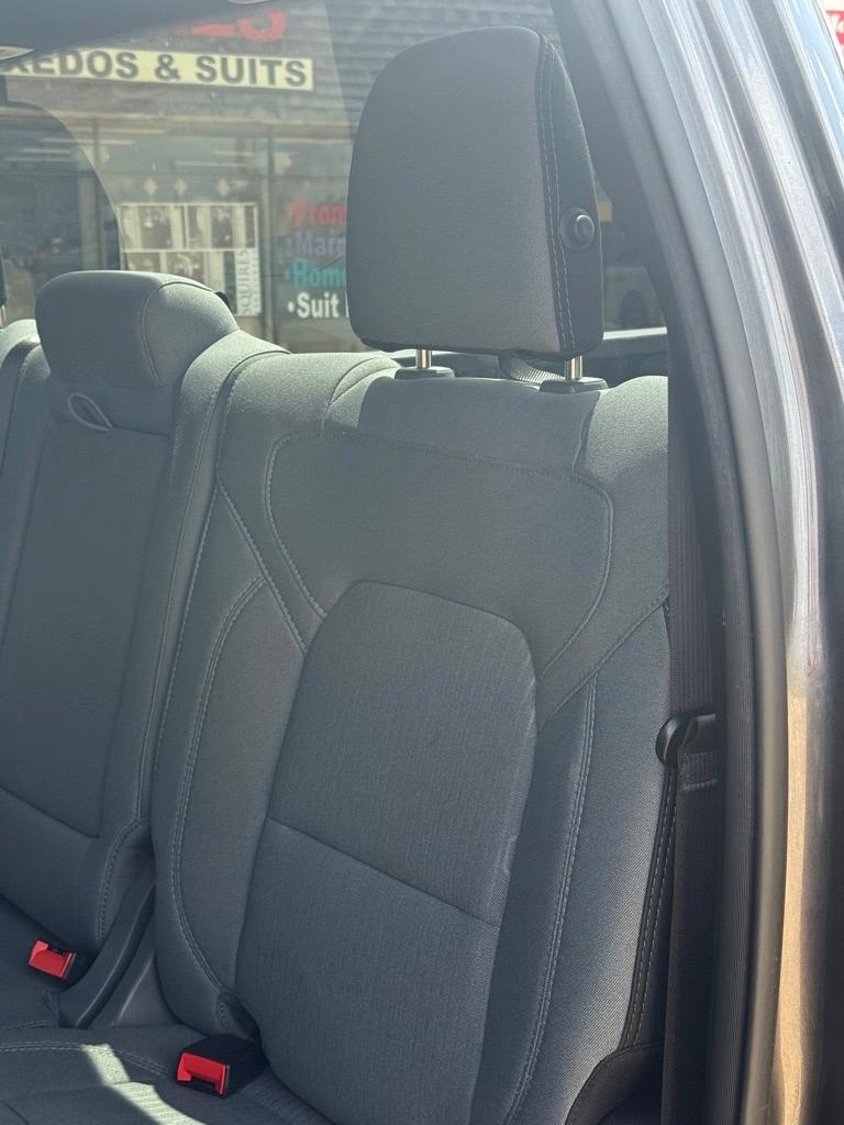 RAM 1500 Lone Star 4x2 Quad Cab 6'4" Box 2021