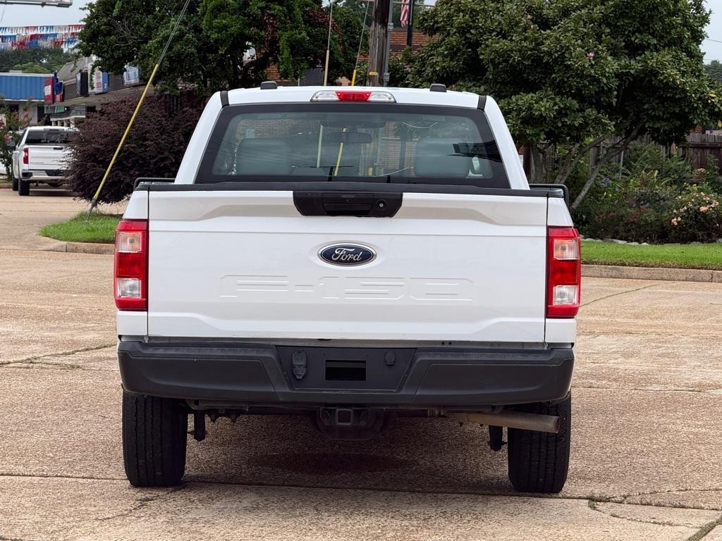 Ford F-150 XLT 2WD Reg Cab 8' Box 2021