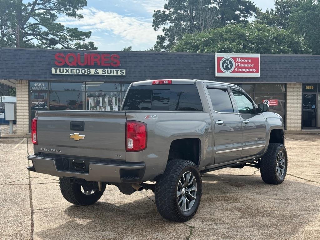 Chevrolet Silverado 1500 4WD Crew Cab 143.5" LTZ w/2LZ 2017