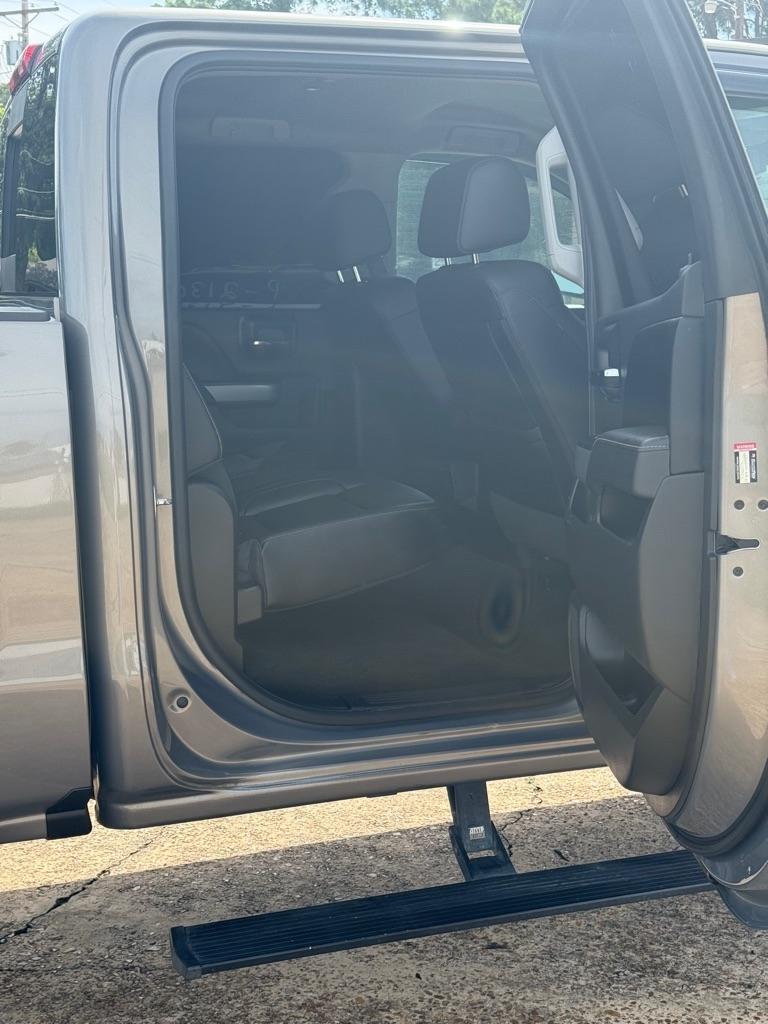 Chevrolet Silverado 1500 4WD Crew Cab 143.5" LTZ w/2LZ 2017