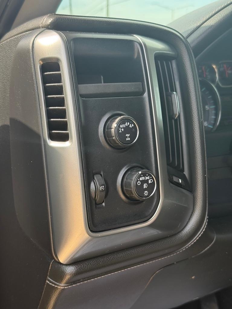 Chevrolet Silverado 1500 4WD Crew Cab 143.5" LTZ w/2LZ 2017