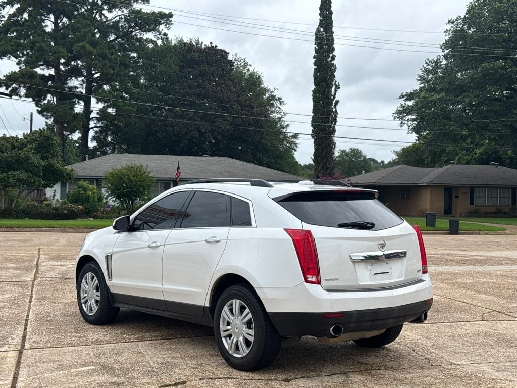 Cadillac SRX FWD 4dr Base 2015