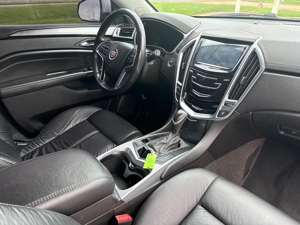 Cadillac SRX FWD 4dr Base 2015