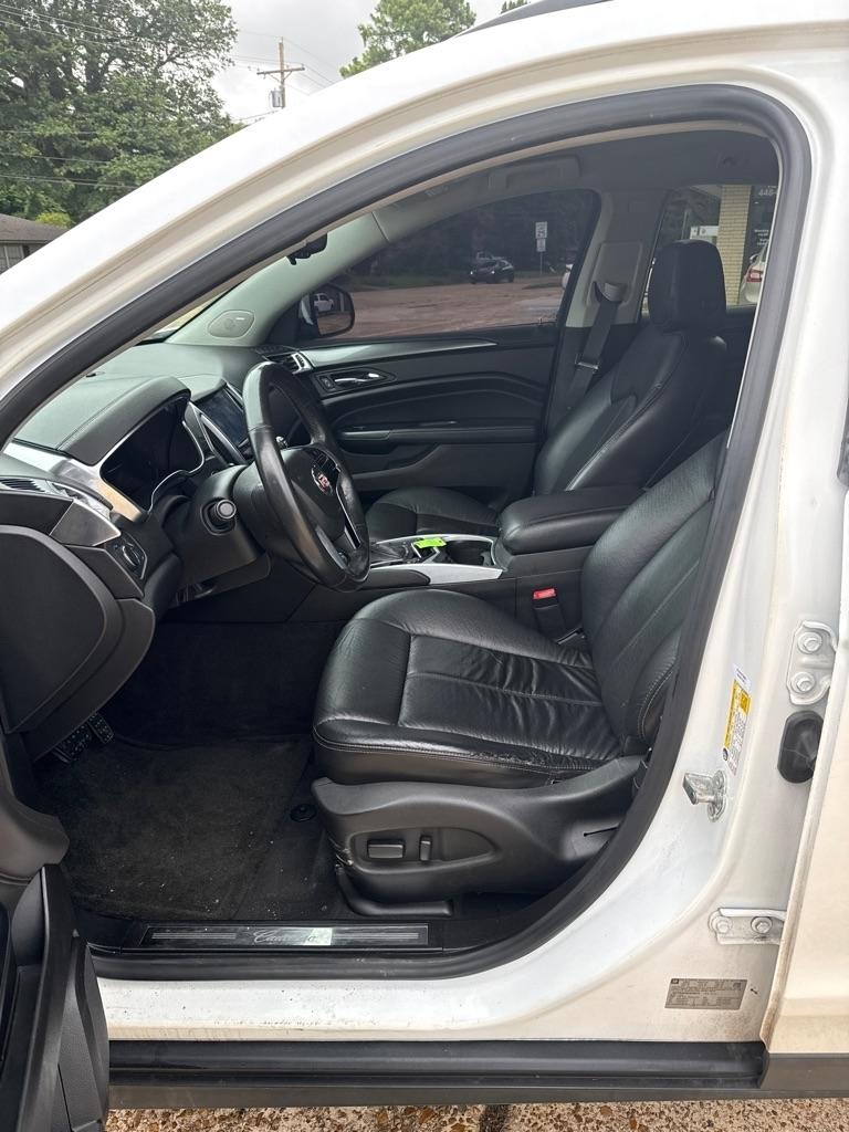 Cadillac SRX FWD 4dr Base 2015