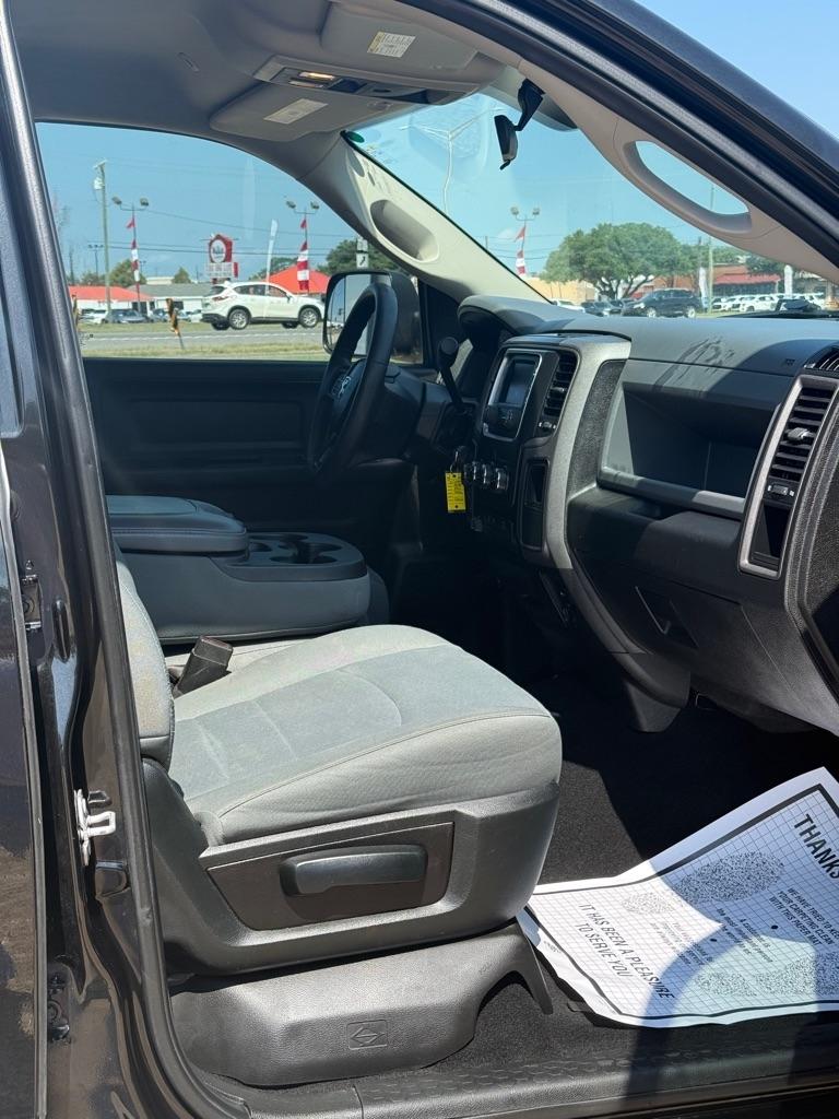 RAM 2500 Tradesman 4x4 Crew Cab 6'4" Box 2018