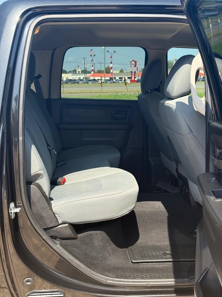 RAM 2500 Tradesman 4x4 Crew Cab 6'4" Box 2018
