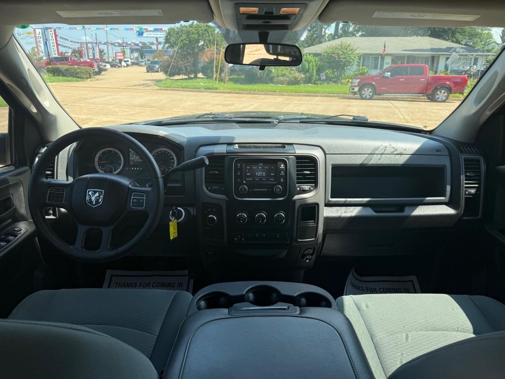 RAM 2500 Tradesman 4x4 Crew Cab 6'4" Box 2018