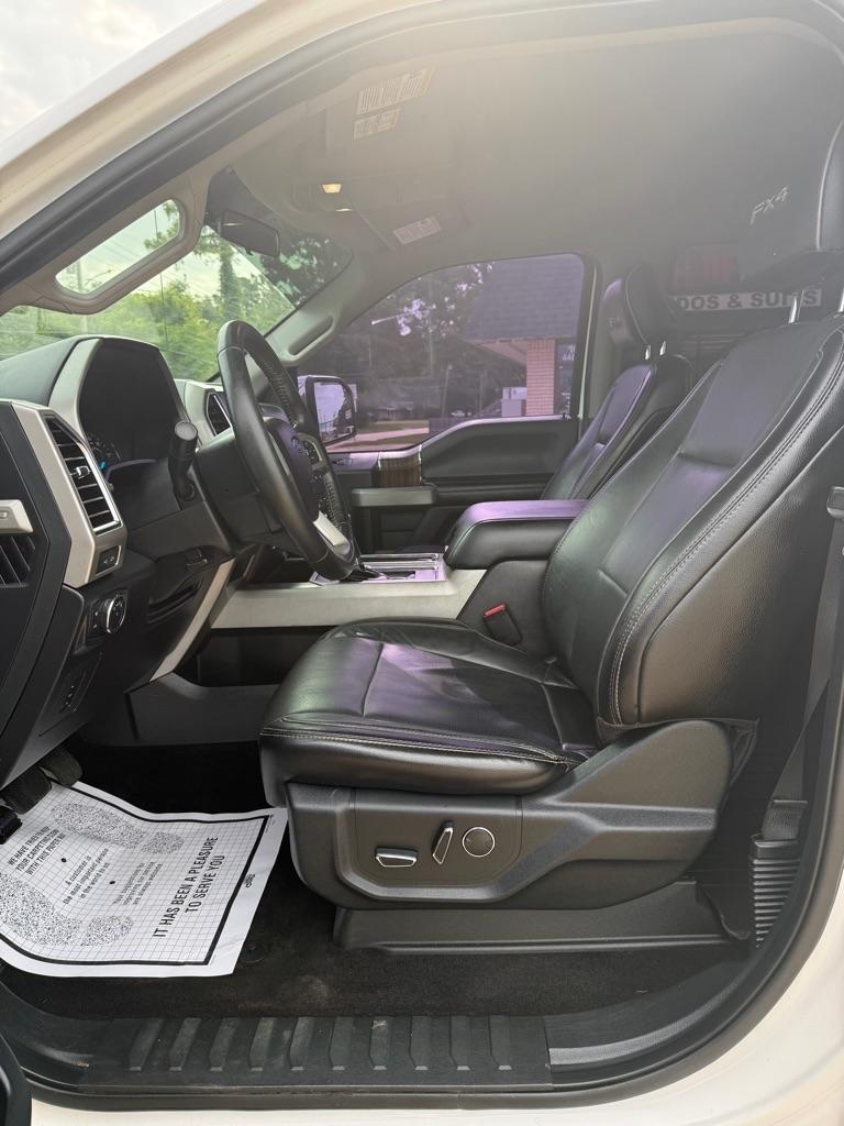 Ford F-150 Platinum 4WD SuperCrew 5.5' Box 2017