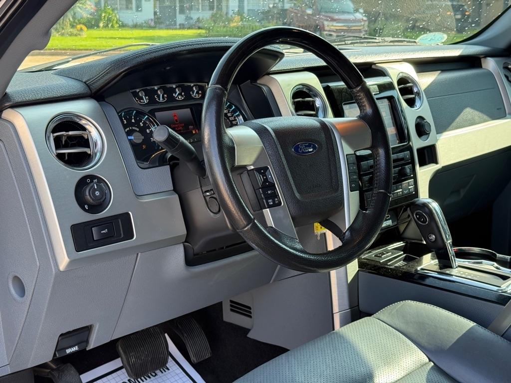 Ford F-150 4WD SuperCrew 145" Platinum 2012