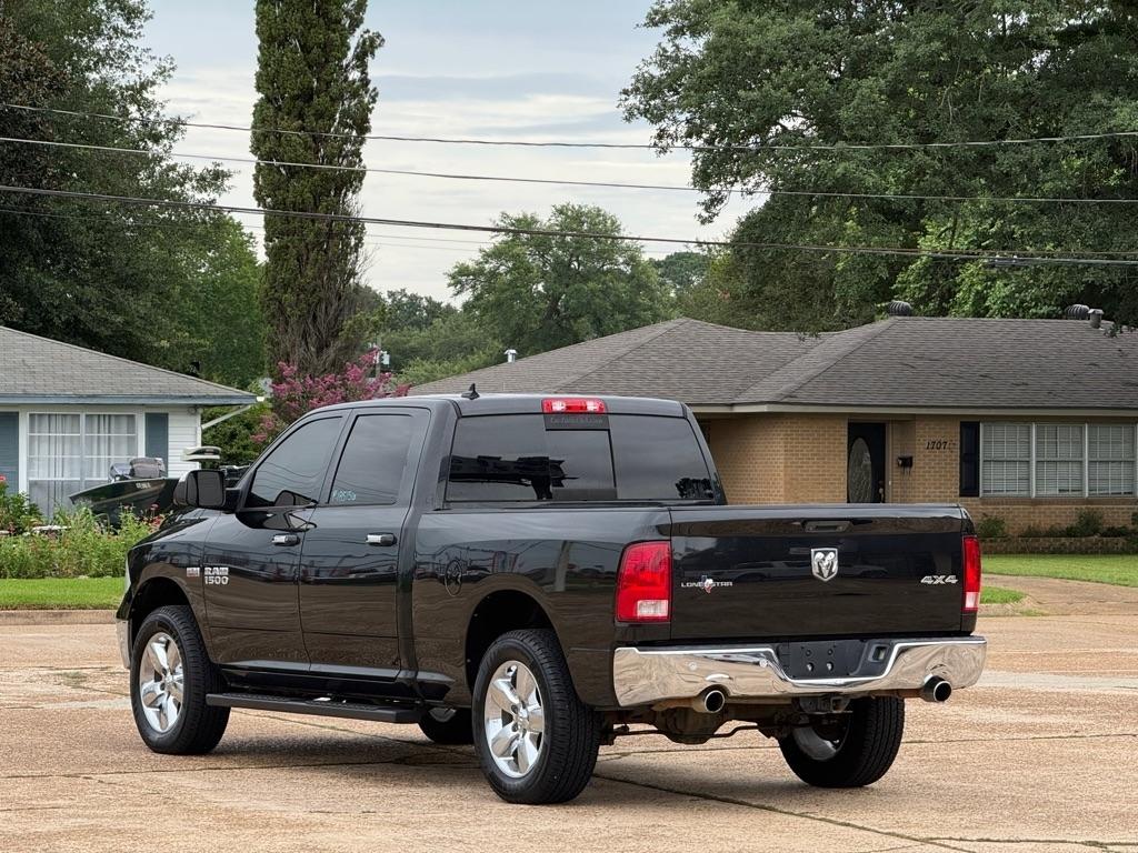 RAM 1500 4WD Crew Cab 149" Lone Star 2016