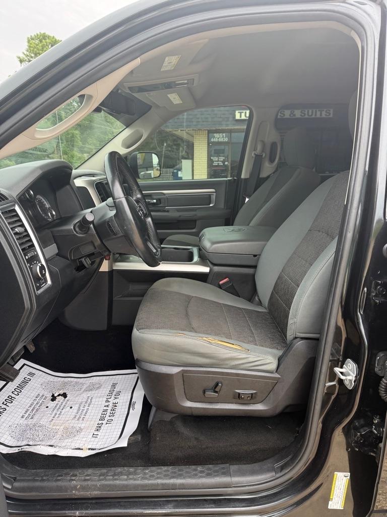 RAM 1500 4WD Crew Cab 149" Lone Star 2016