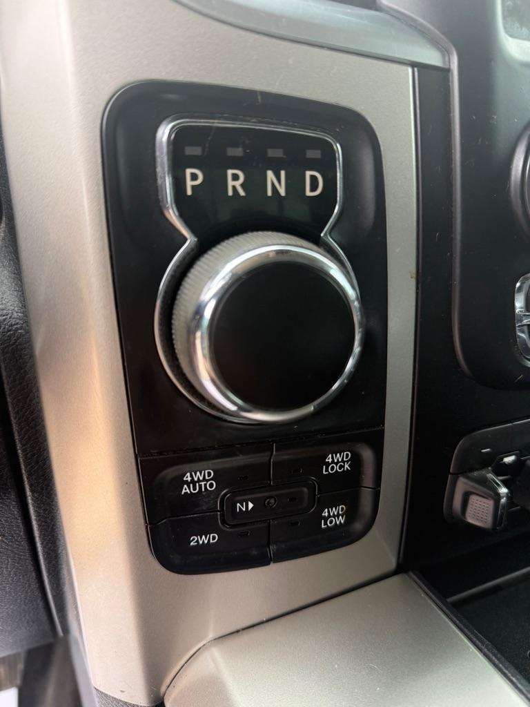 RAM 1500 4WD Crew Cab 149" Lone Star 2016