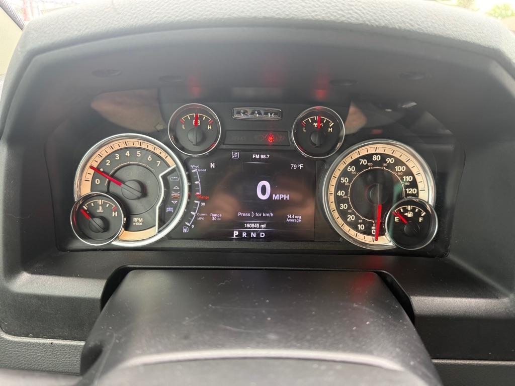 RAM 1500 4WD Crew Cab 149" Lone Star 2016