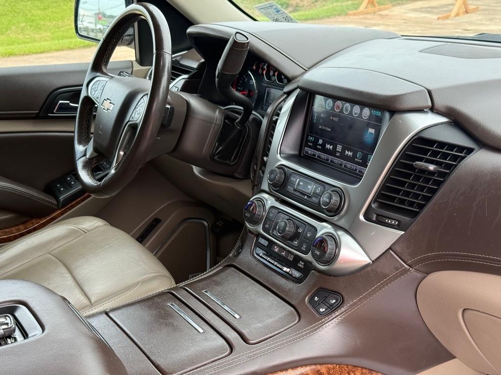 Chevrolet Suburban 2WD 4dr Premier 2020