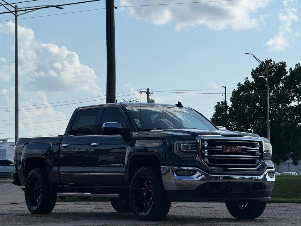 GMC Sierra 1500 4WD Crew Cab 143.5" SLT 2018