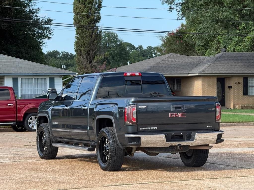GMC Sierra 1500 4WD Crew Cab 143.5" SLT 2018