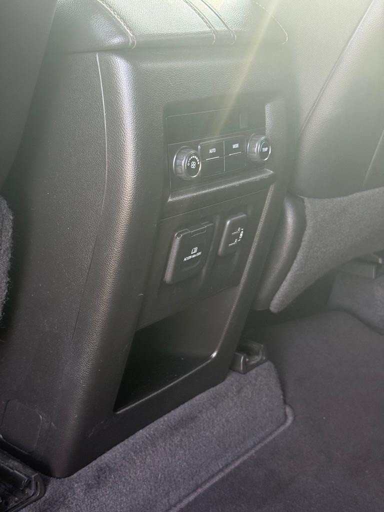 Chevrolet Traverse FWD 4dr LT Leather w/3LT 2019