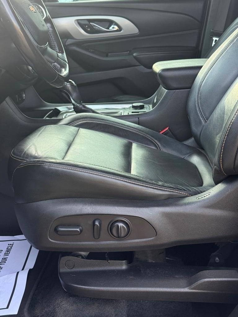 Chevrolet Traverse FWD 4dr LT Leather w/3LT 2019