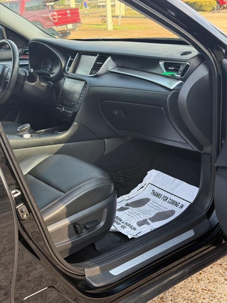 Infiniti QX50 LUXE AWD 2019