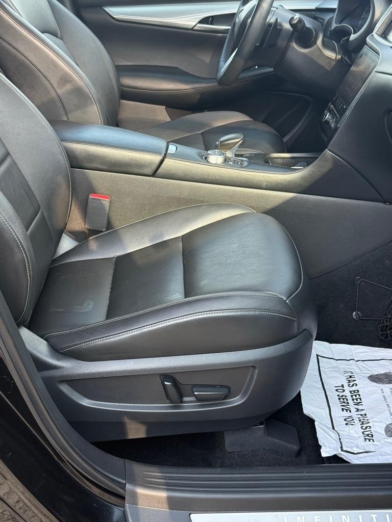 Infiniti QX50 LUXE AWD 2019