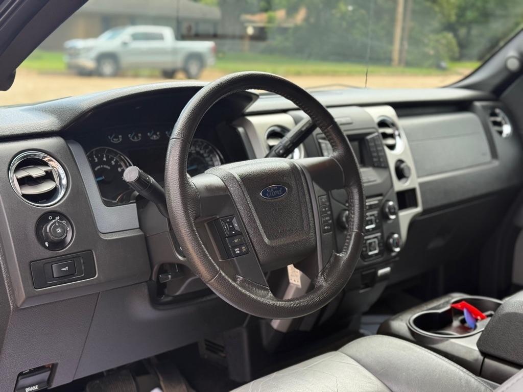 Ford F-150 2WD SuperCrew 145" King Ranch 2014