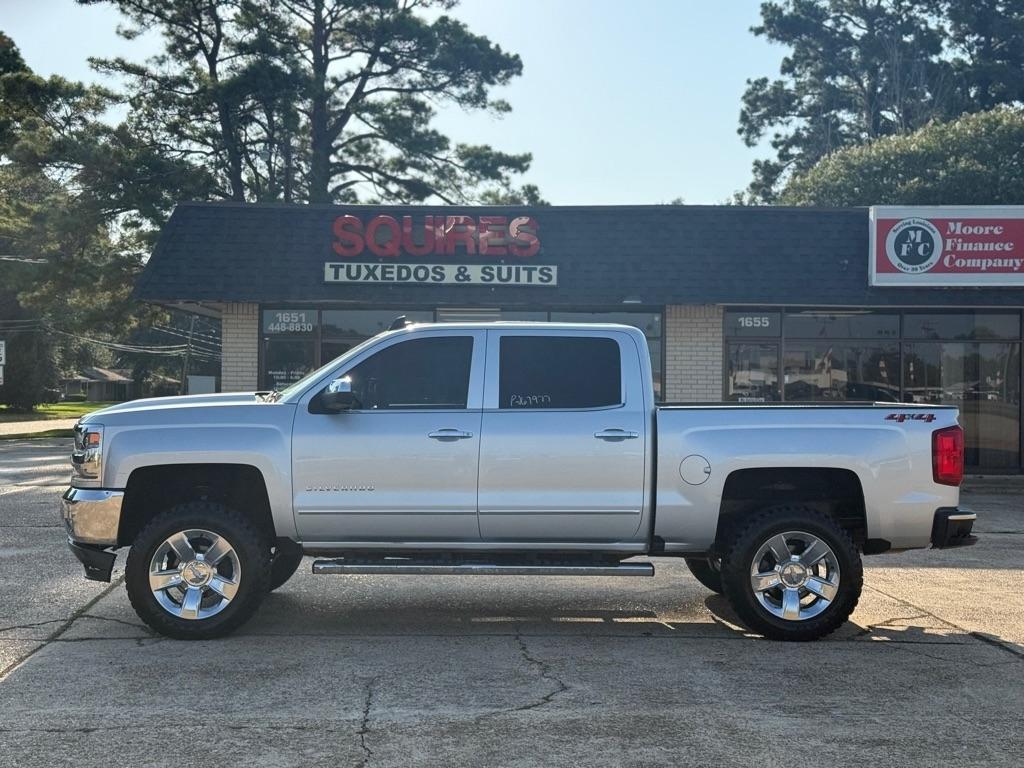 Chevrolet Silverado 1500 4WD Crew Cab 143.5" LTZ w/1LZ 2018