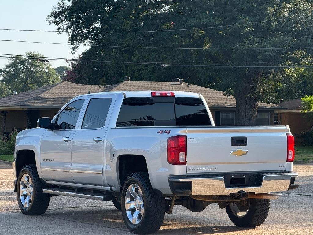 Chevrolet Silverado 1500 4WD Crew Cab 143.5" LTZ w/1LZ 2018