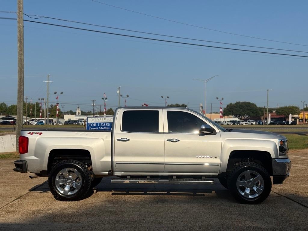 Chevrolet Silverado 1500 4WD Crew Cab 143.5" LTZ w/1LZ 2018