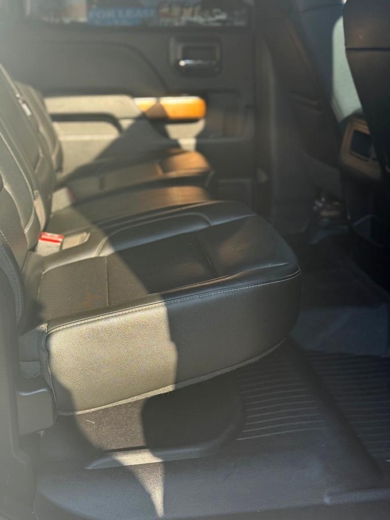 Chevrolet Silverado 1500 4WD Crew Cab 143.5" LTZ w/1LZ 2018