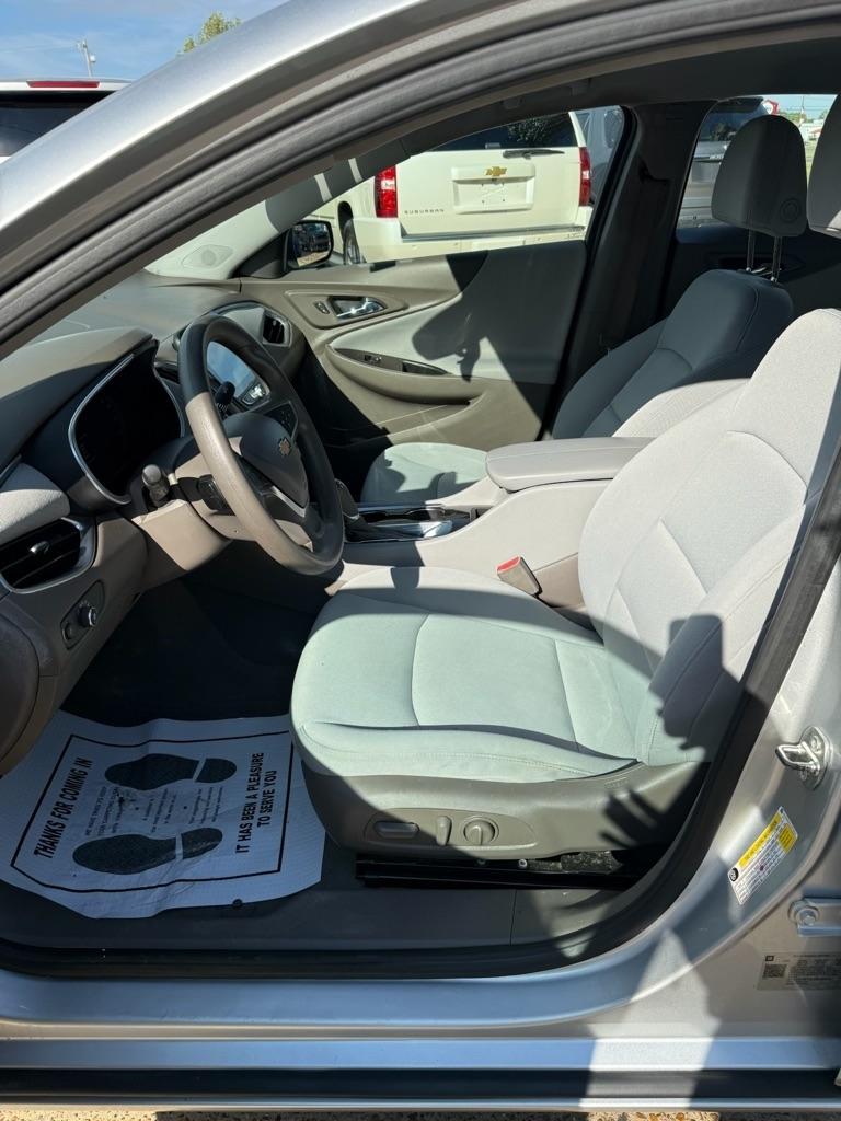 Chevrolet Malibu 4dr Sdn LT 2020
