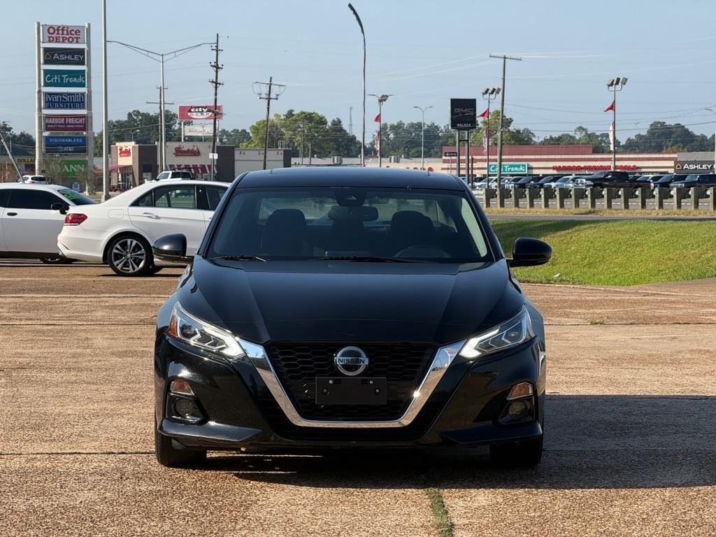 Nissan Altima 2.5 SV Sedan 2019