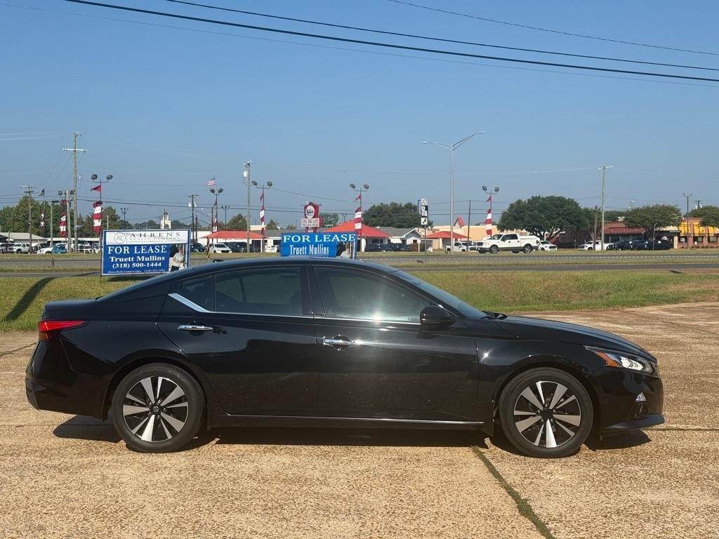 Nissan Altima 2.5 SV Sedan 2019