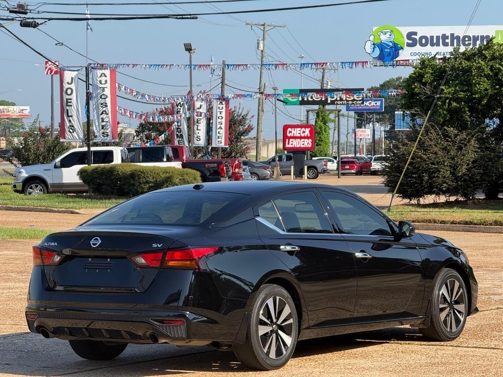 Nissan Altima 2.5 SV Sedan 2019