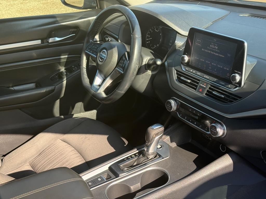 Nissan Altima 2.5 SV Sedan 2019