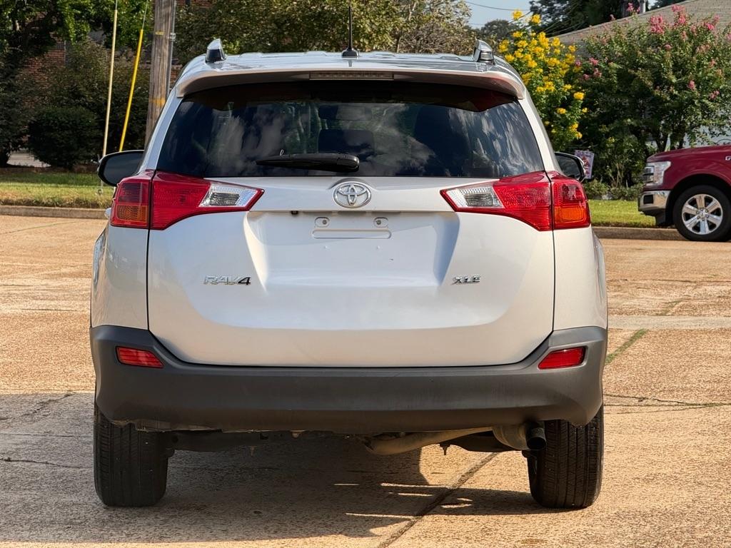 Toyota RAV4 FWD 4dr XLE (Natl) 2015
