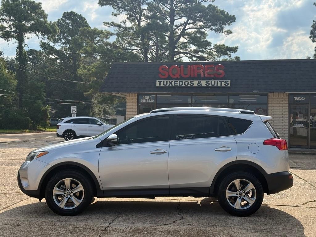 Toyota RAV4 FWD 4dr XLE (Natl) 2015