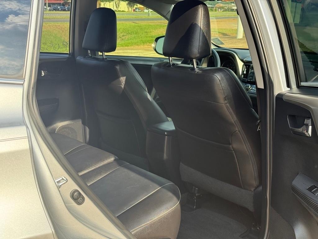 Toyota RAV4 FWD 4dr XLE (Natl) 2015