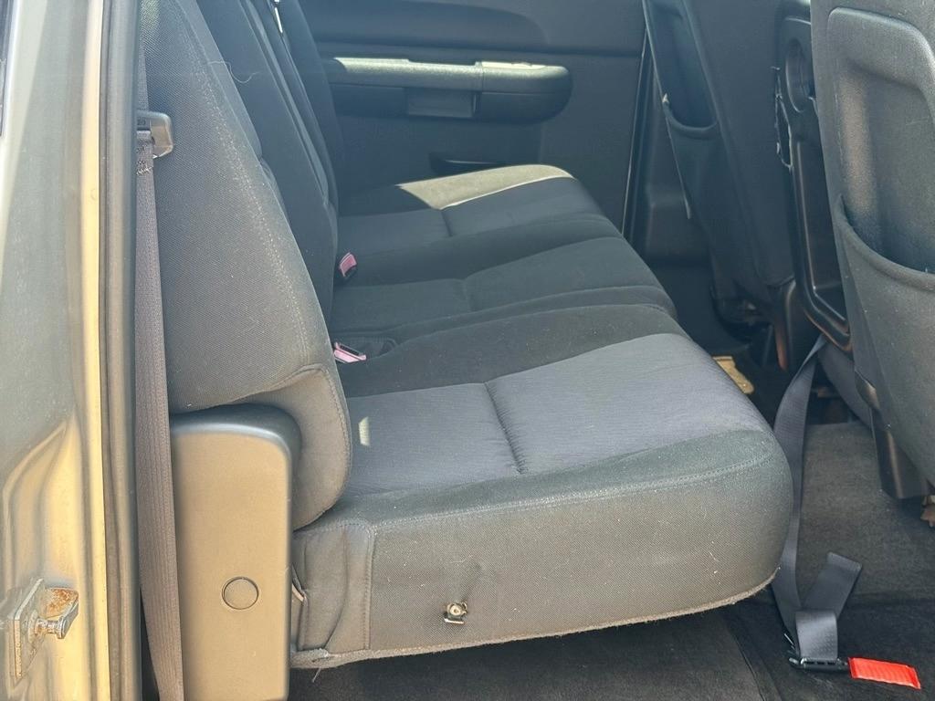 Chevrolet Silverado 1500 2WD Crew Cab 143.5" LS 2010