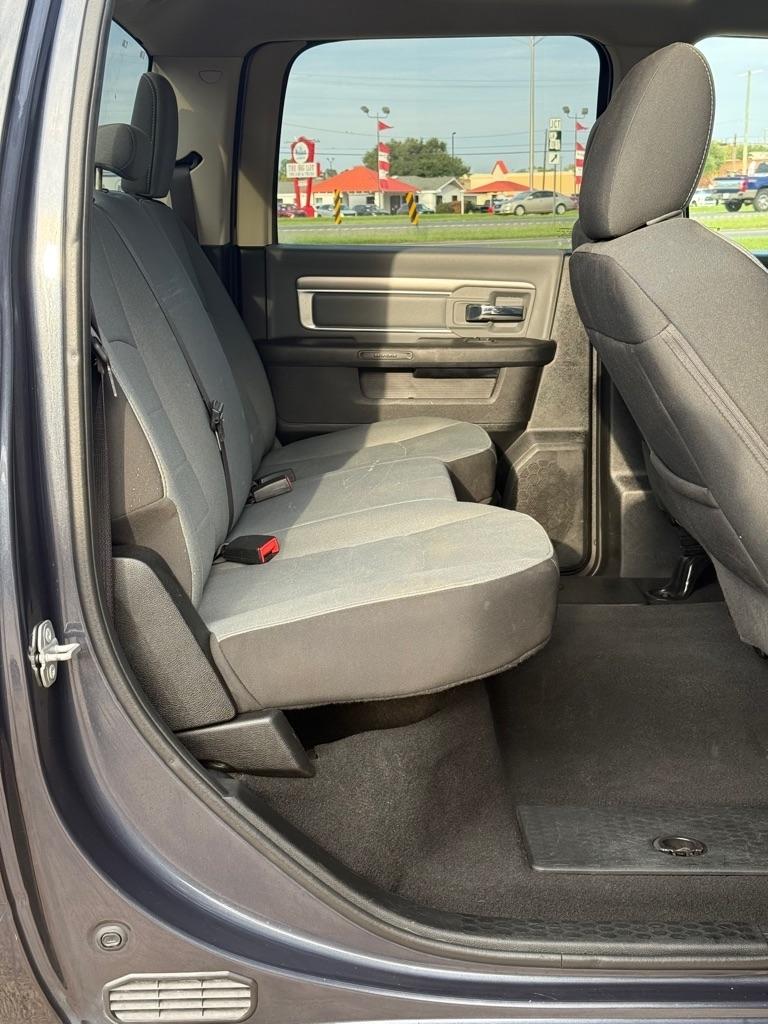 RAM 1500 Classic Warlock 4x4 Crew Cab 5'7" Box 2021