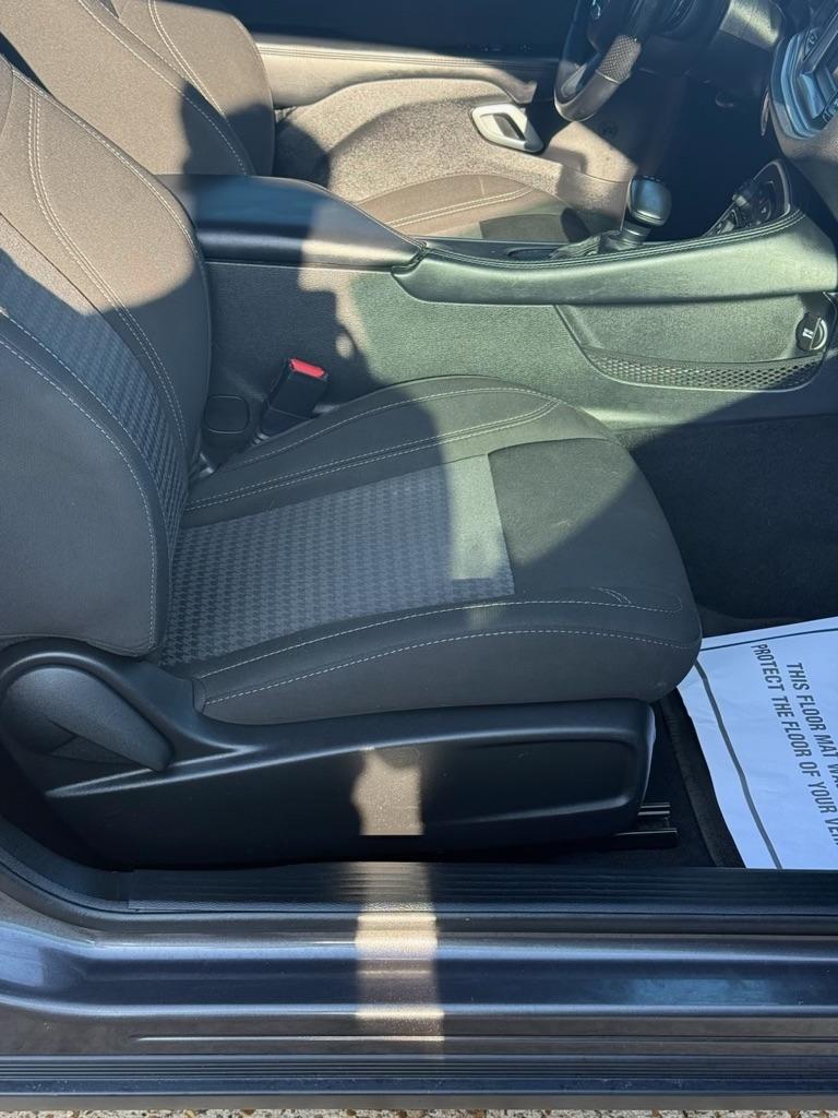 Dodge Challenger SXT RWD 2021