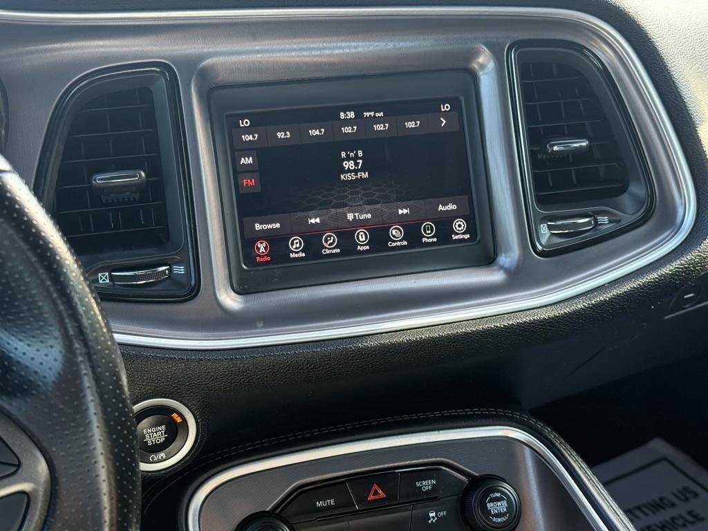 Dodge Challenger SXT RWD 2021