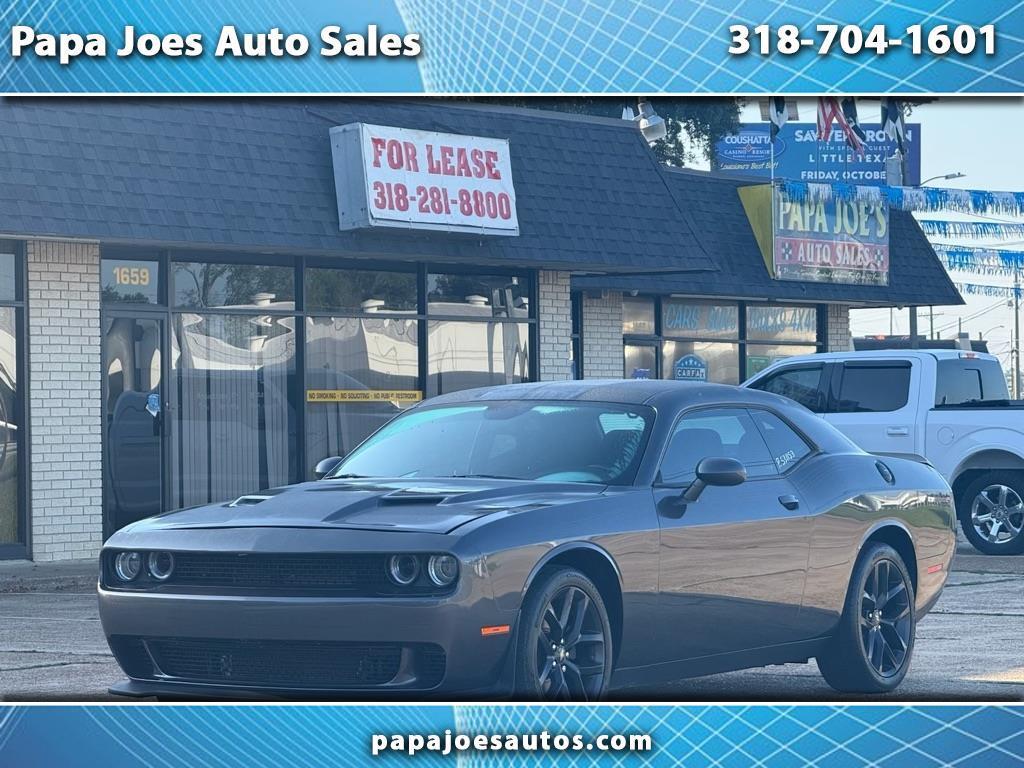 Dodge Challenger SXT RWD 2021