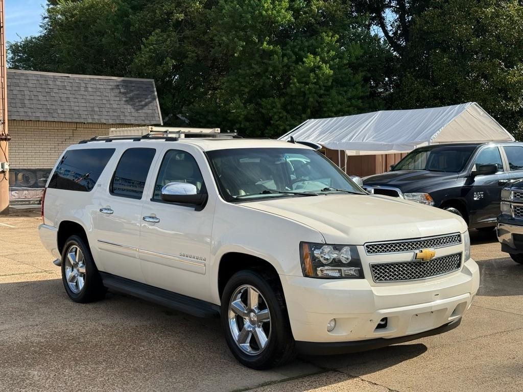 Chevrolet Suburban 4WD 4dr 1500 LTZ 2013