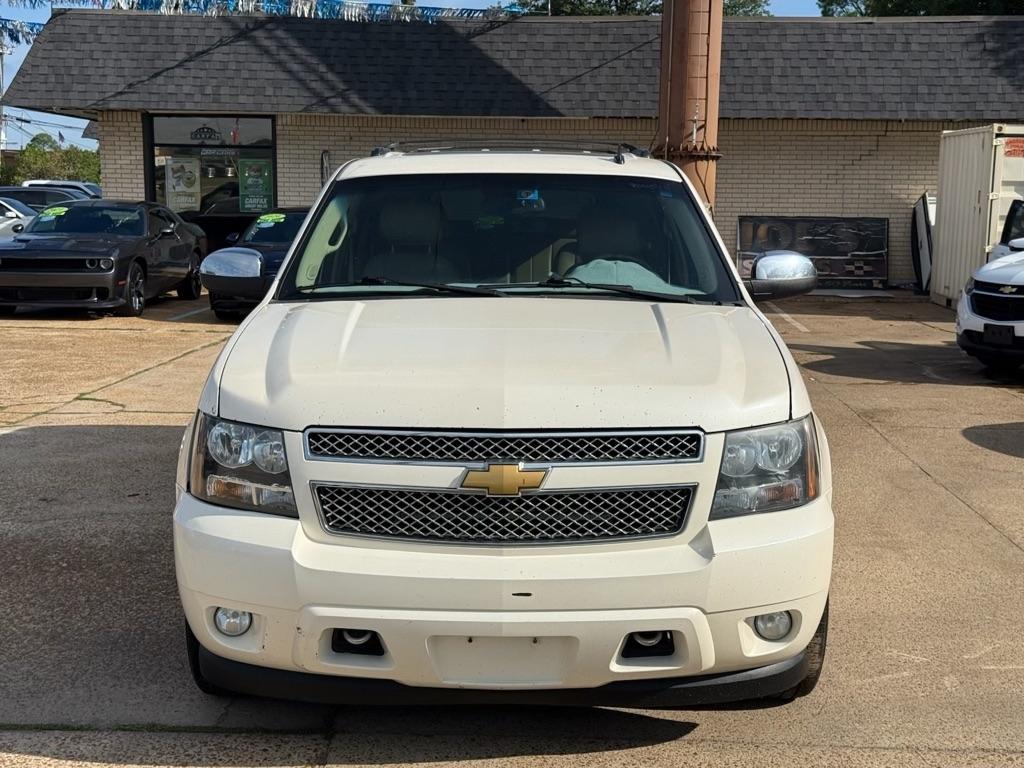Chevrolet Suburban 4WD 4dr 1500 LTZ 2013