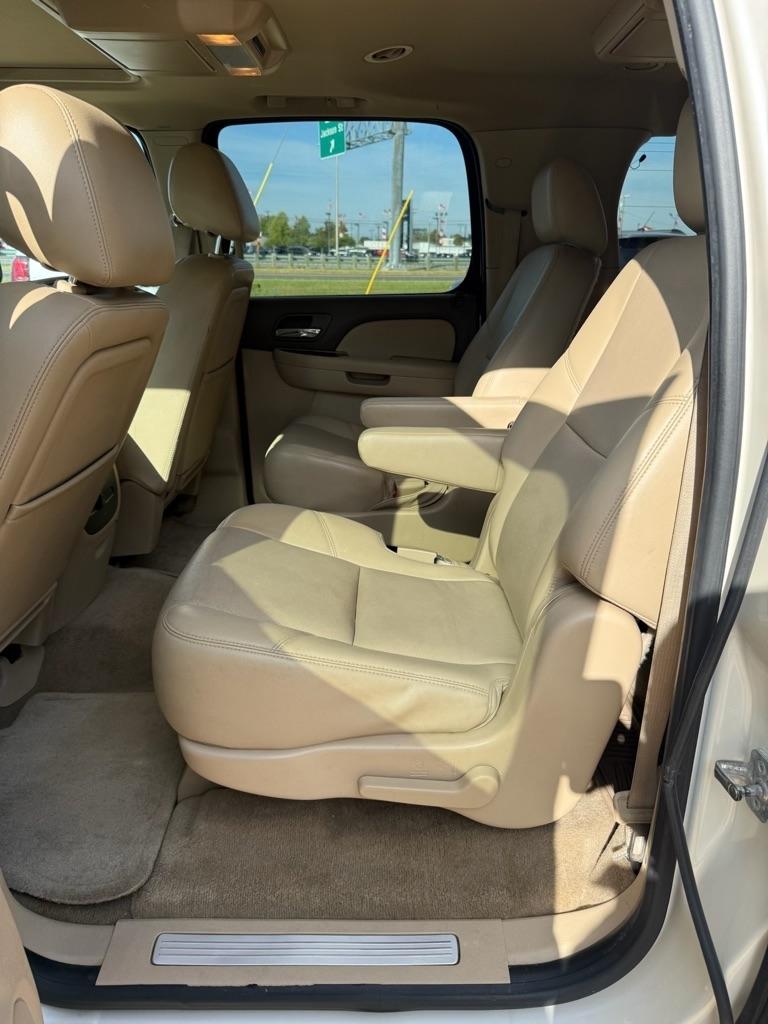 Chevrolet Suburban 4WD 4dr 1500 LTZ 2013