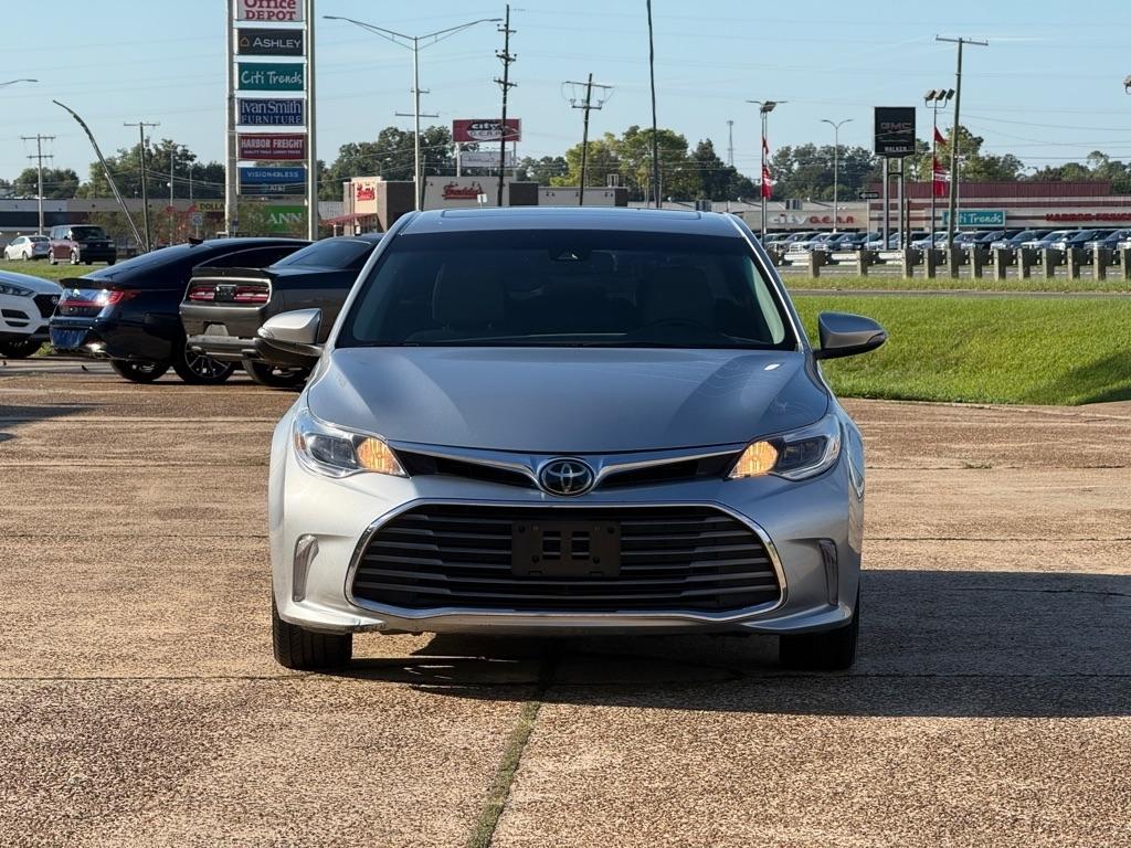 Toyota Avalon XLE Premium (Natl) 2018