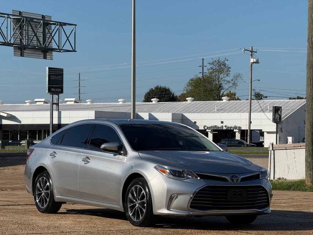 Toyota Avalon XLE Premium (Natl) 2018