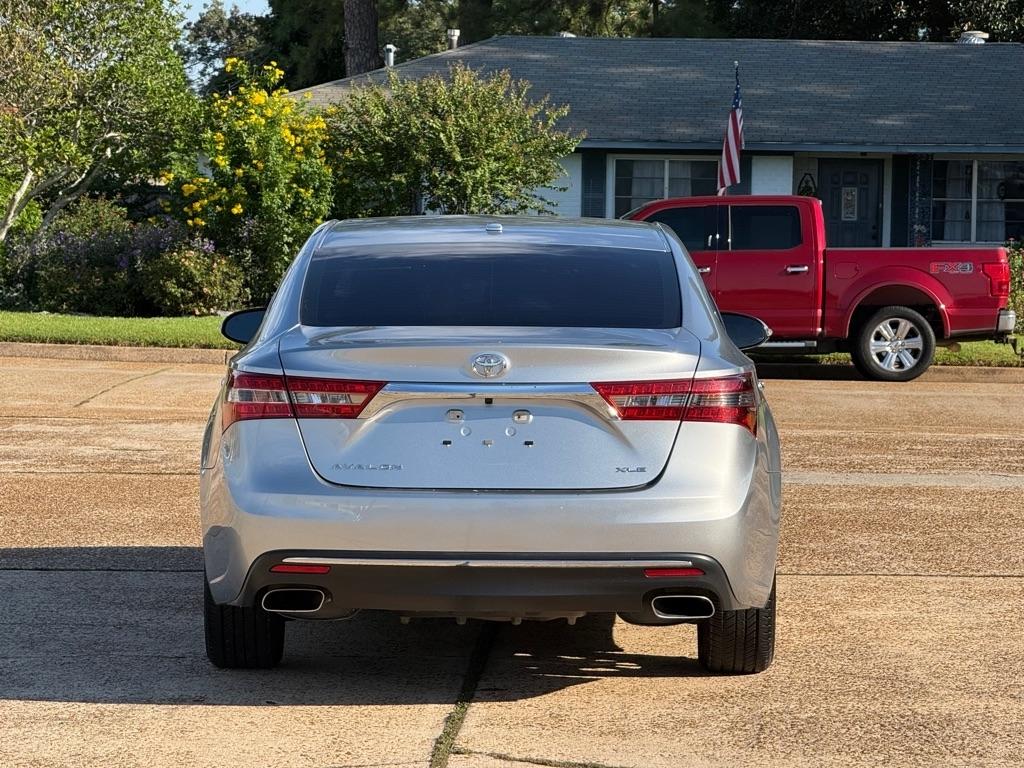 Toyota Avalon XLE Premium (Natl) 2018